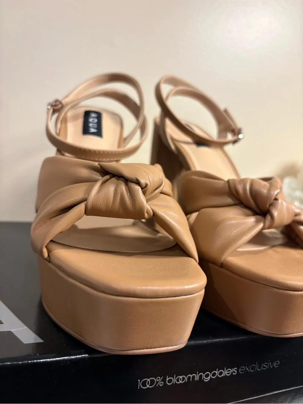 AQUA Lory Camel Platform Block Heel Sandals Size 9 NIB Knotted Ankle Strap Bloom